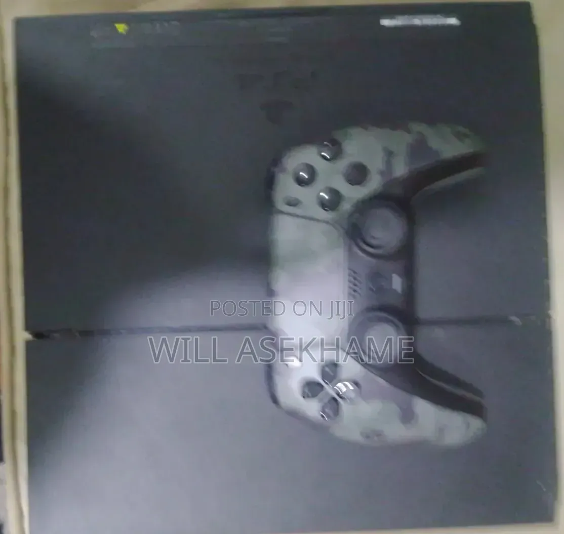 Playstation4 With a Ps Plus Controller