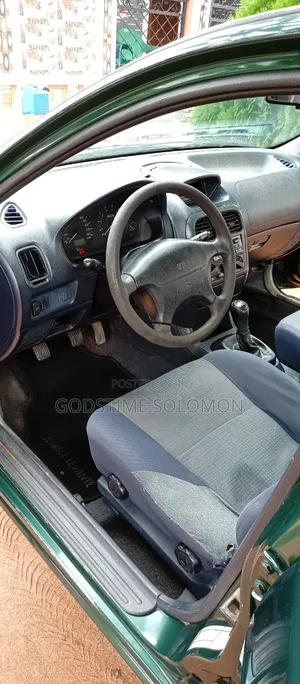 Mitsubishi Carisma 1999 Green