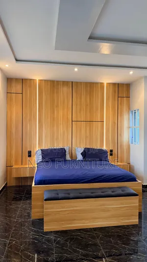 Bedframe With Ottoman