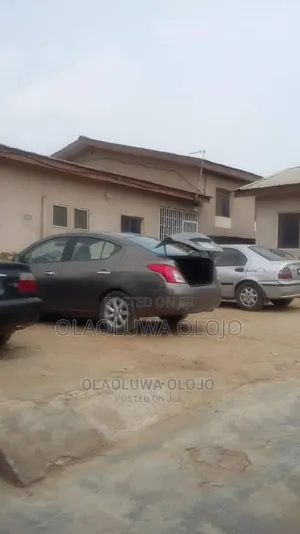 12bdrm Block of Flats in Obafemi-Owode for sale