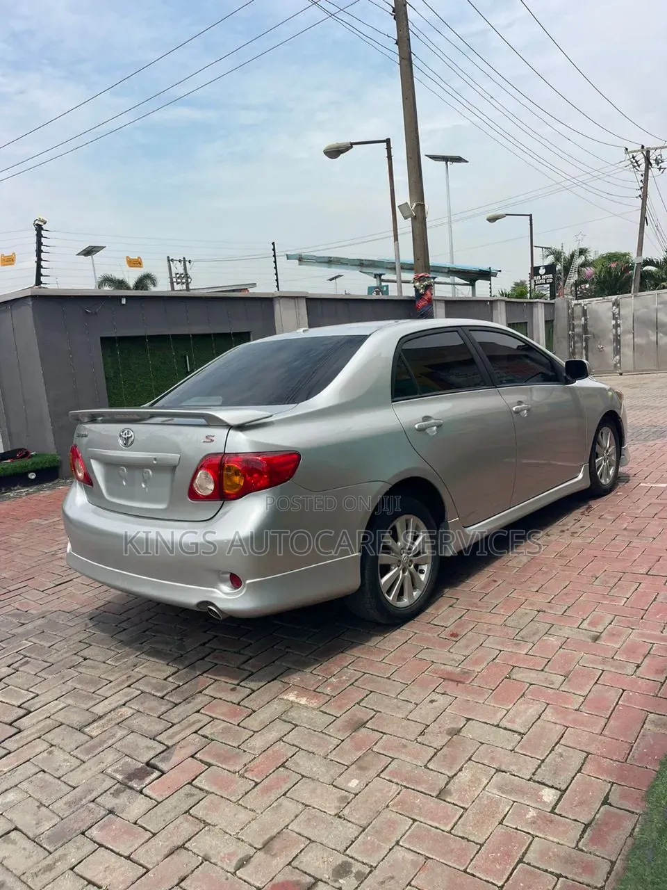 Toyota Corolla 2010 Silver