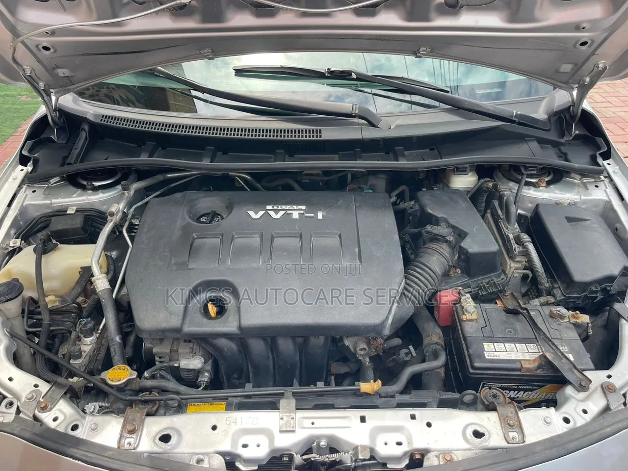 Toyota Corolla 2010 Silver