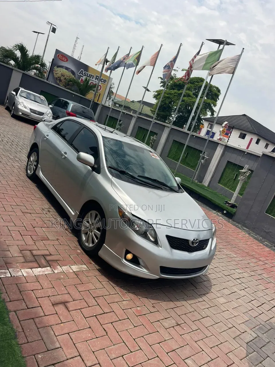 Toyota Corolla 2010 Silver