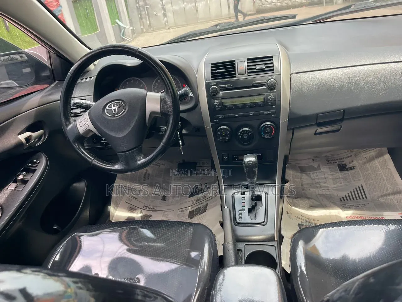 Toyota Corolla 2010 Silver