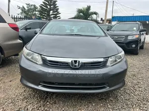 Honda Civic 1.8 5 Door Automatic 2011 Gray