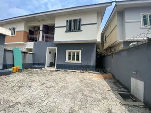4bdrm Duplex in Chevron Lekki Lagos for rent