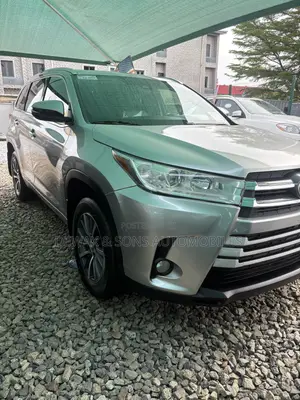 Toyota Highlander Limited 2019 Silver