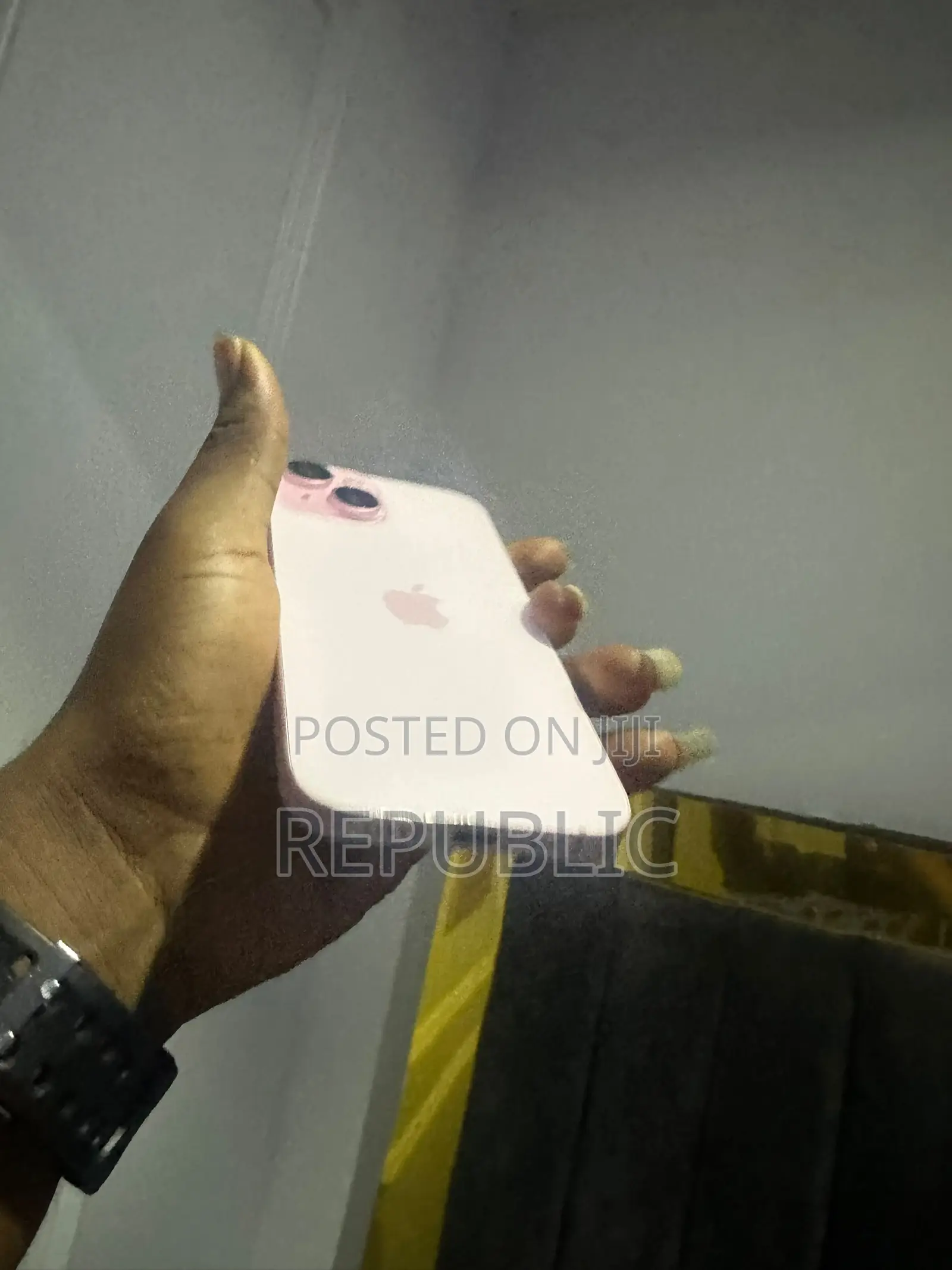 Apple iPhone 15 128 GB Pink