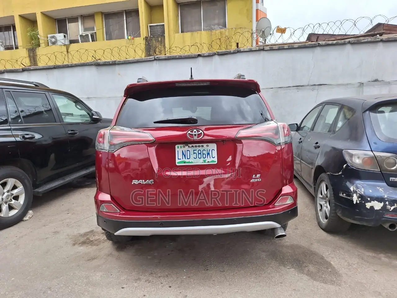 Toyota RAV4 2017 Red