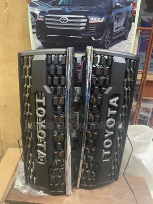 Front Gille Toyota Landcruser Prado 2022 Model With Led Light