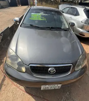 Toyota Corolla LE 2004 Gray