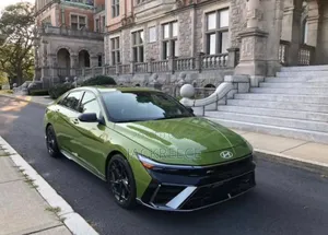 Hyundai Elantra 2024 Green