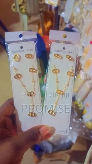 Female Jewelries