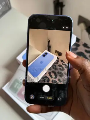 Apple iPhone 16 128 GB Blue