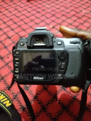 Nikon D80 Digital Camera