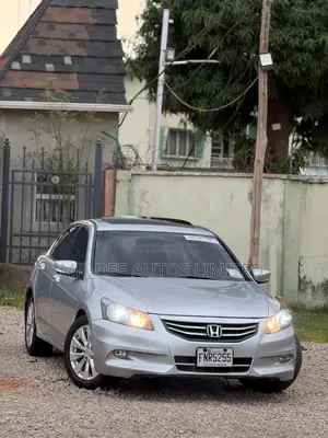 Honda Accord 2010 Silver