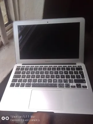 Laptop Apple MacBook Air 2015 8GB Intel Core i5 SSD 128GB