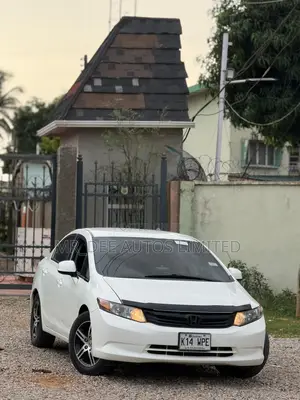 Honda Civic 2012 White
