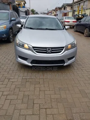 Honda Accord LX 4dr Sedan FWD (2.4L 4cyl 2A) 2013 Silver