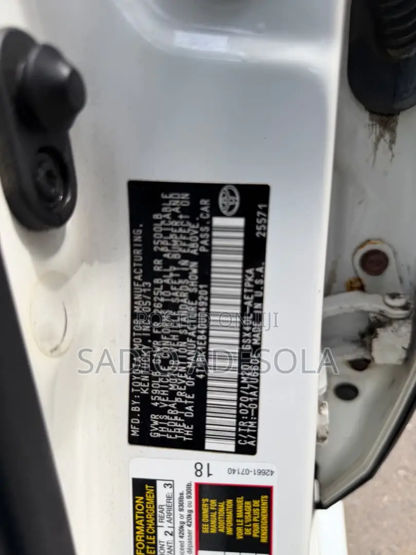 Toyota Avalon 2013 White