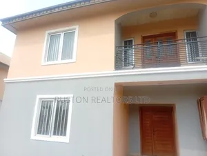 8bdrm Duplex in Iyanganku for rent