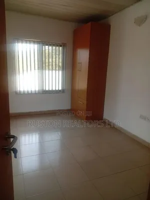 8bdrm Duplex in Iyanganku for rent