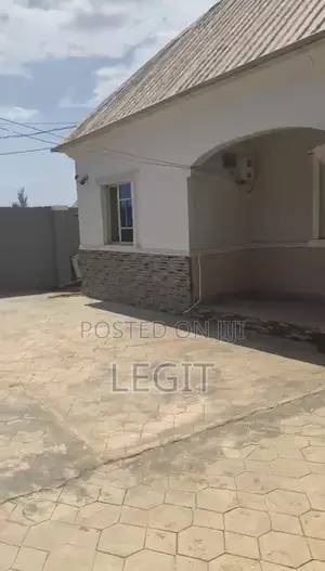 3bdrm Bungalow in Pyakasa for sale