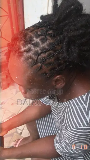 Loctician/Dreadlock