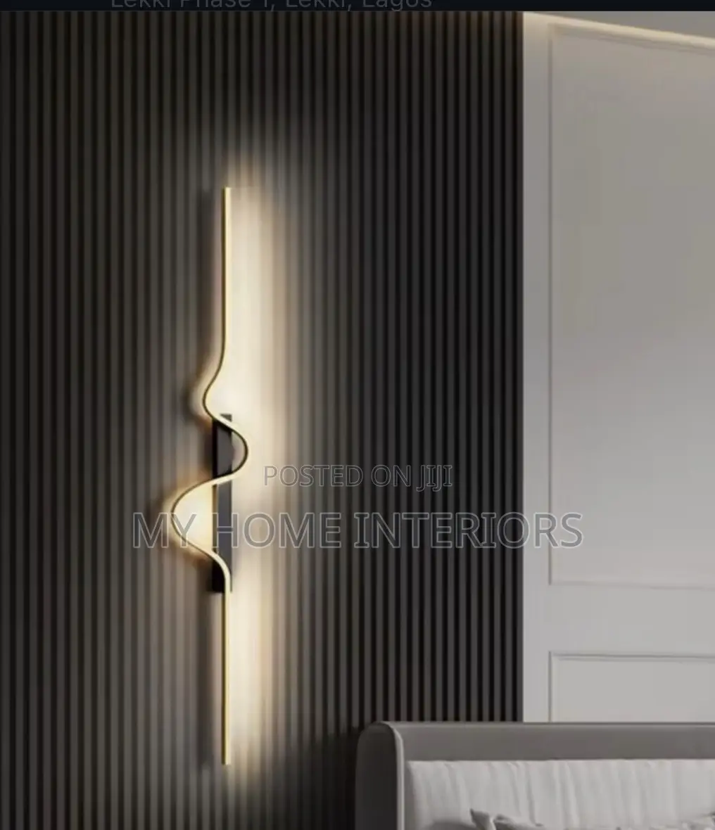 Modern Decoration Line Wall Light