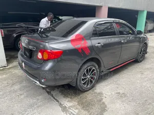 Toyota Corolla 2010 Gray