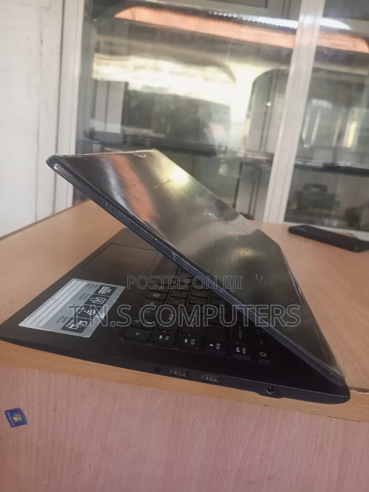 Laptop Acer Aspire E1-472 4GB Intel HDD 320GB