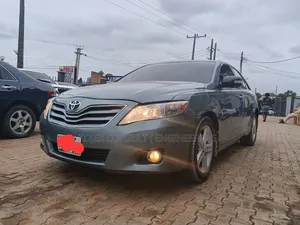Toyota Camry LE 4dr Sedan (2.5L 4cyl 6AM) 2010 Green