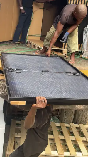 Longi 550w 9bb All-Black Bifacial Solar Panel
