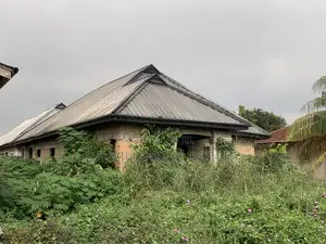 3bdrm Block of Flats in Benin City for sale