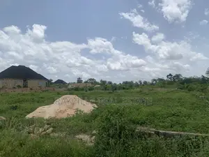 100ft by 100ft at Obagie Nevbosa