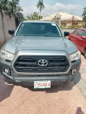 Toyota Tacoma 2017 Silver