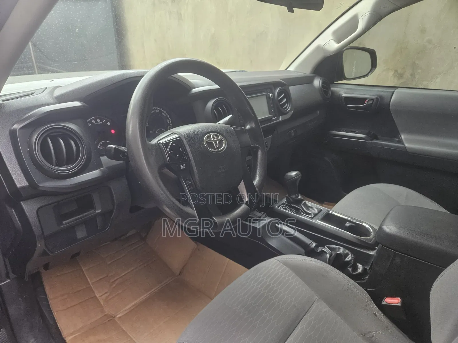 Toyota Tacoma 2017 Silver