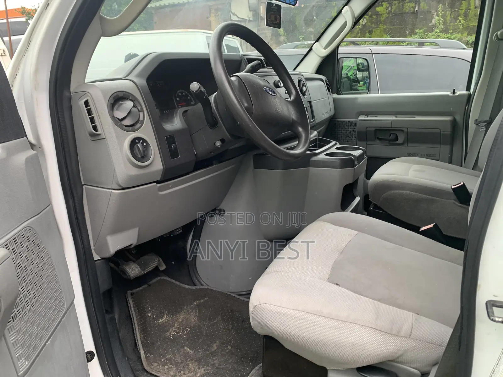 Ford E450 2012 White