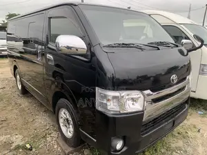 Toyota HiAce 2016 Black
