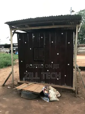 Container Shop Caravan With Roofing