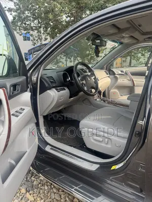 Toyota Highlander Limited 3.5L 2WD 2013 Gray