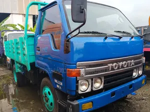Toyota Dyna200 Blue Green Colour