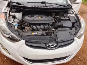 Hyundai Elantra 2013 White