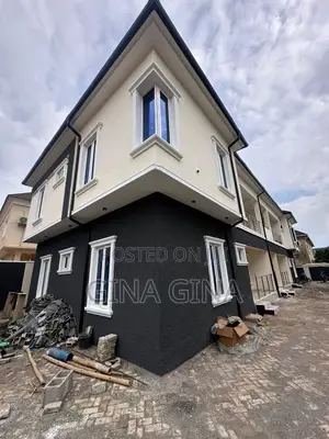 2bdrm Block of Flats in Zone D, Apo Resettlement for rent
