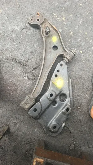 Nissan Qeust Lower Arm 1990/2000