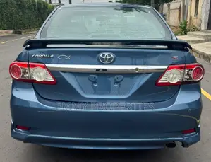 Toyota Corolla S Special Edition 4dr Sedan (1.8L 4cyl 4A) 2013 Blue