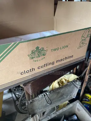 Cloth Cutting Machine