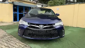 Toyota Camry SE 4dr Sedan (2.5L 4cyl 6A) 2016 Blue