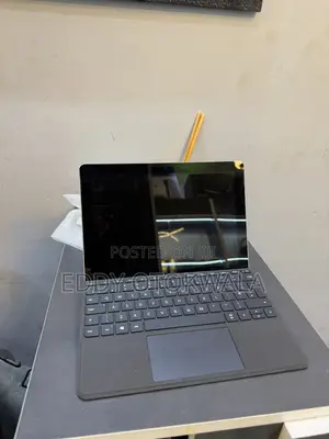 New Laptop Microsoft Surface 2 4GB Intel Pentium eMMC 60GB
