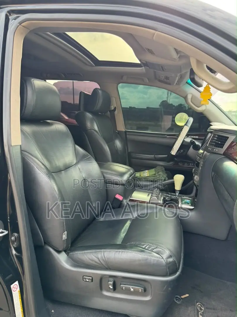 Lexus LX 570 AWD 2014 Black